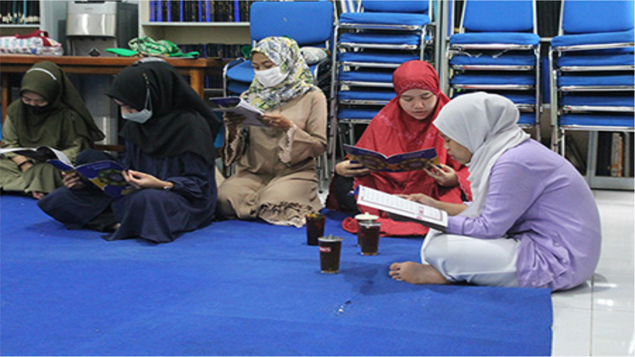 Rangkaian Kegiatan Harlah LPTP – DARI BERSIH-BERSIH KANTOR HINGGA KHATAMAN QURAN DAN MUJAHADAH