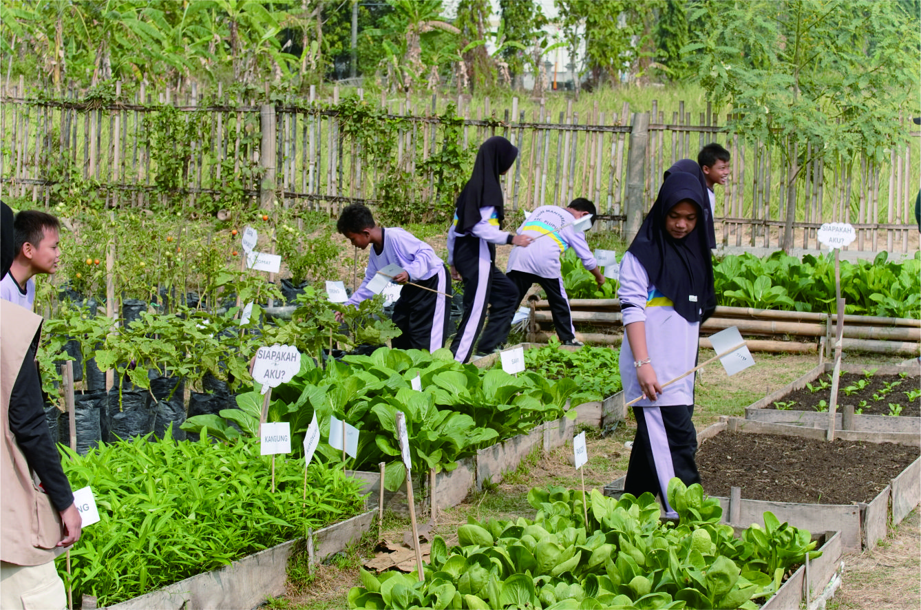 Senangnya bisa Outing Class di KBD Tunas Bumi Manyar