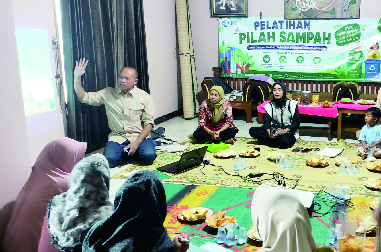 Membangun Kesadaran dan Inisiatif Pengelolaan Sampah Berbasis Masyarakat
